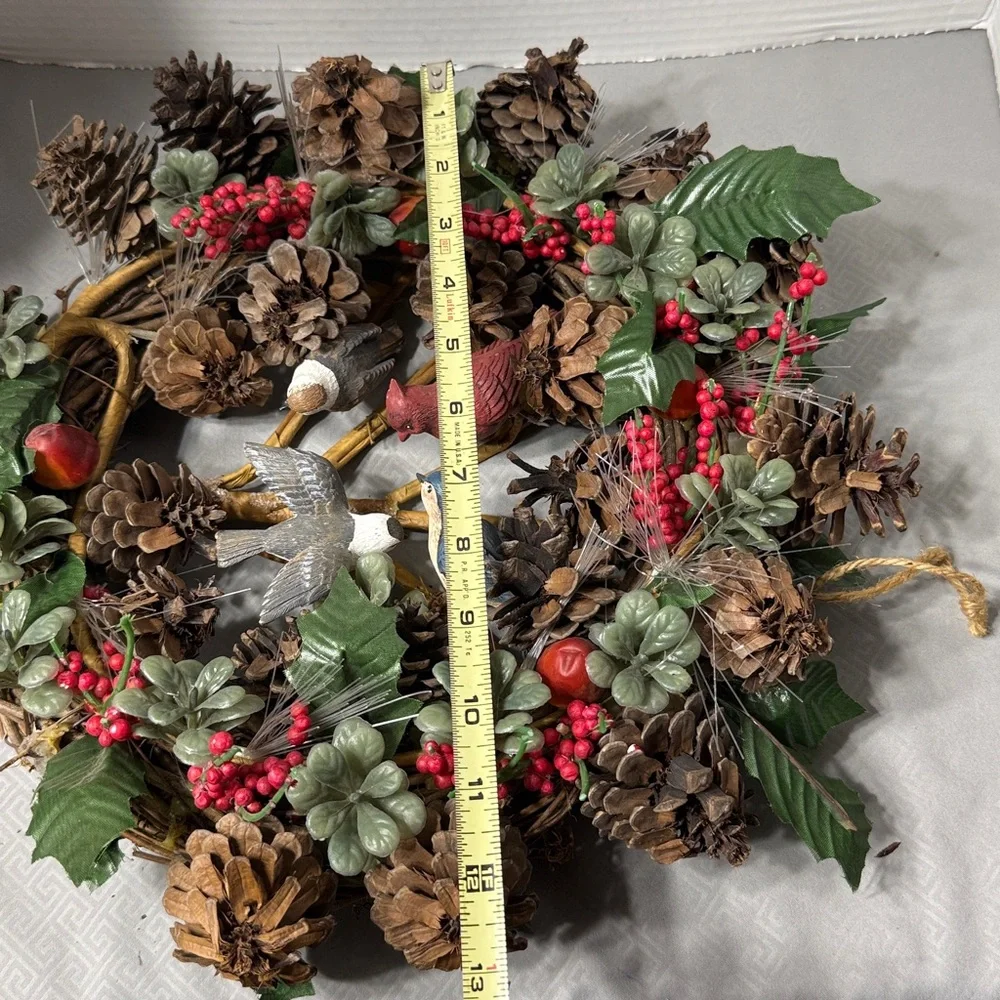 Fiber Optic Holiday Wreath Birds Accorn Holly Berries Color Changing Vintage